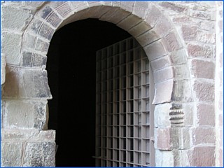 mozarabisch hoefijzerboog san juan de la pena