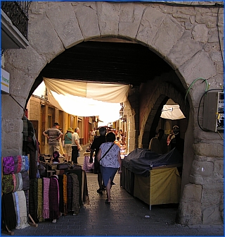 Poort van lin&eacute;s te Graus