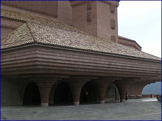 Torreciudad gordijngevel