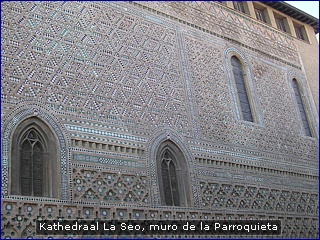 zaragoza la seo san salvador muro de la parroquieta